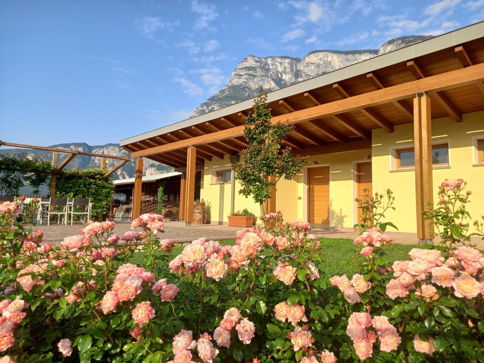 Agriturismo L' Isola Di Arturo Trento Exterior foto